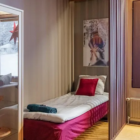 Aurora Ounas - Jacuzzi & Sauna, Next To Center 빌라 *