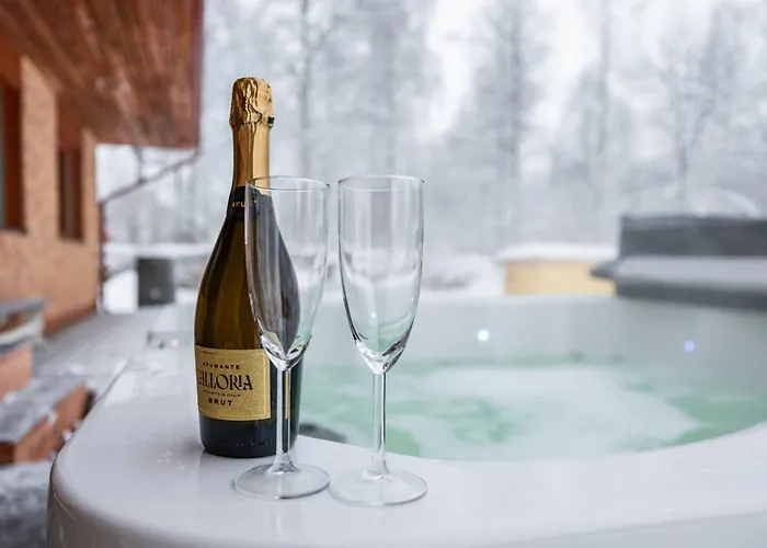 Aurora Ounas - Jacuzzi & Sauna, Next To Center * רובניימי