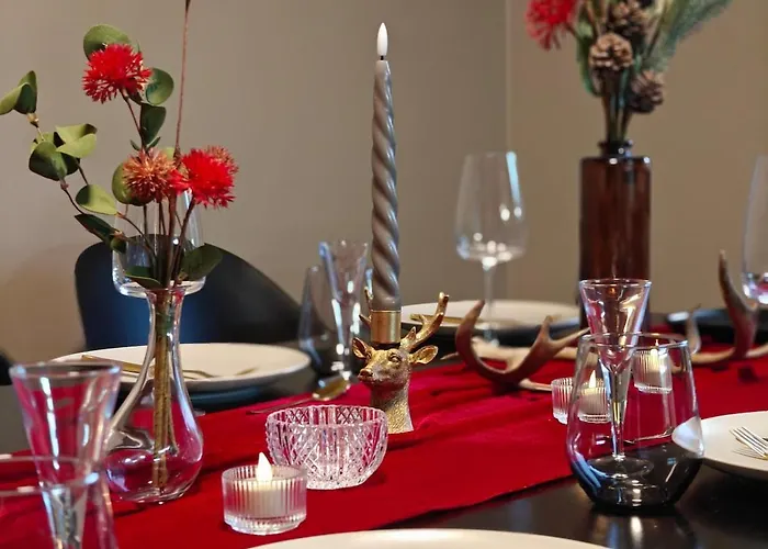 Aurora Ounas - Jacuzzi & Sauna, Next To Center רובניימי